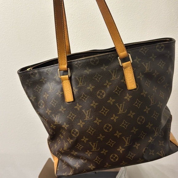 Louis Vuitton Authentic Cabas Mezzo tote - Picture 1 of 17